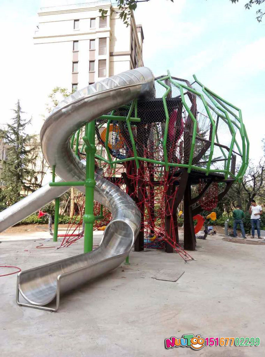 如何養(yǎng)護(hù)幼兒園戶外玩具？能使壽命更長久