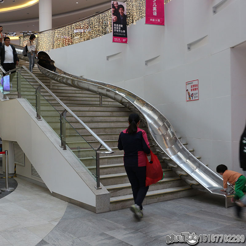 不銹鋼滑梯未來市場發(fā)展會怎樣？